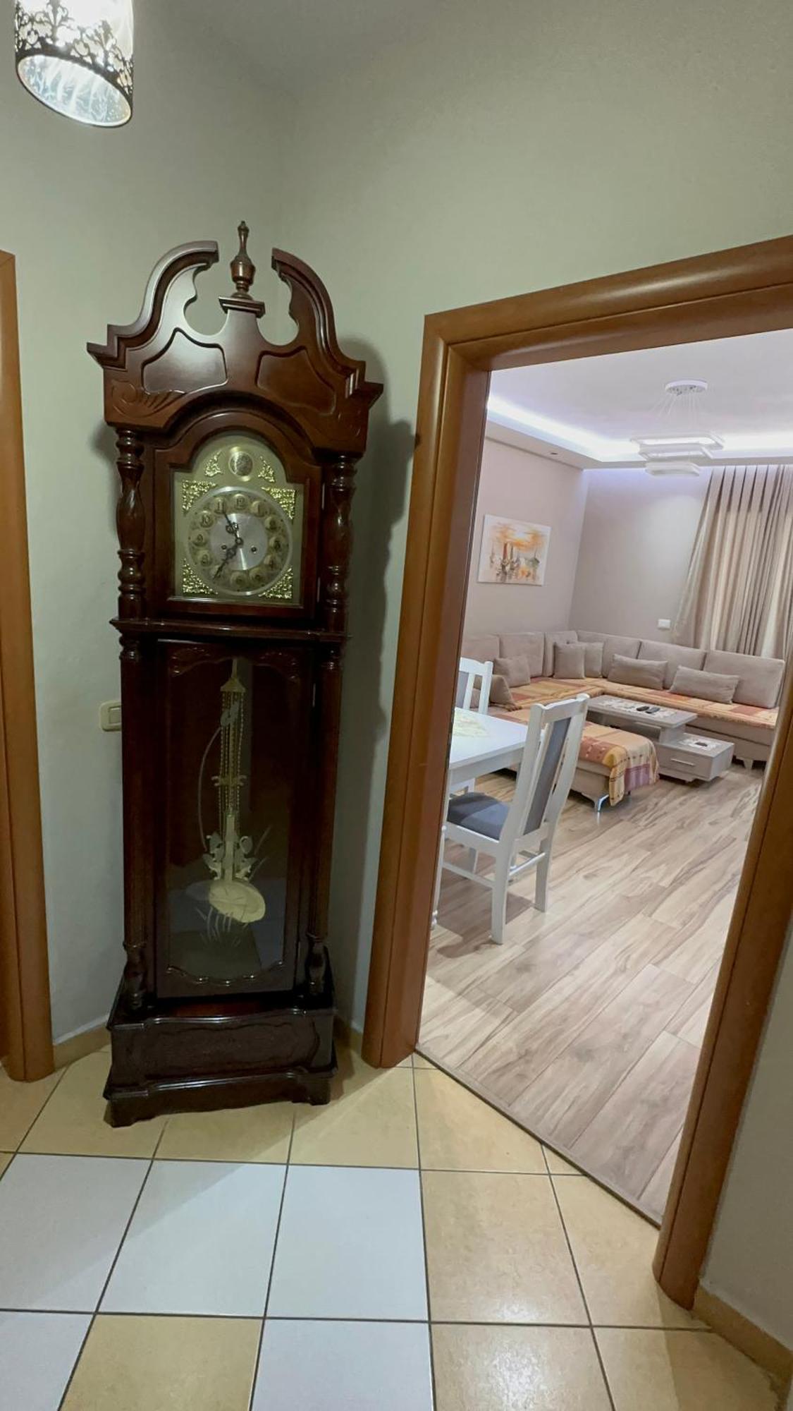 Square Inn Tiranë Eksteriør bilde
